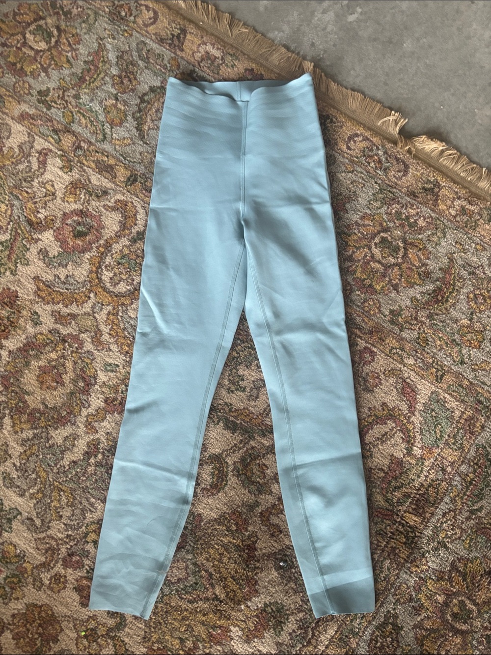 Lululemon Glow up 25” size 2 crater blue